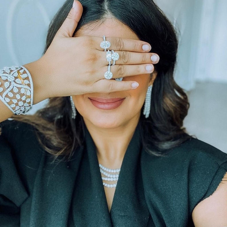 طرق تنسيق الخواتم من وحي اسماء الملا