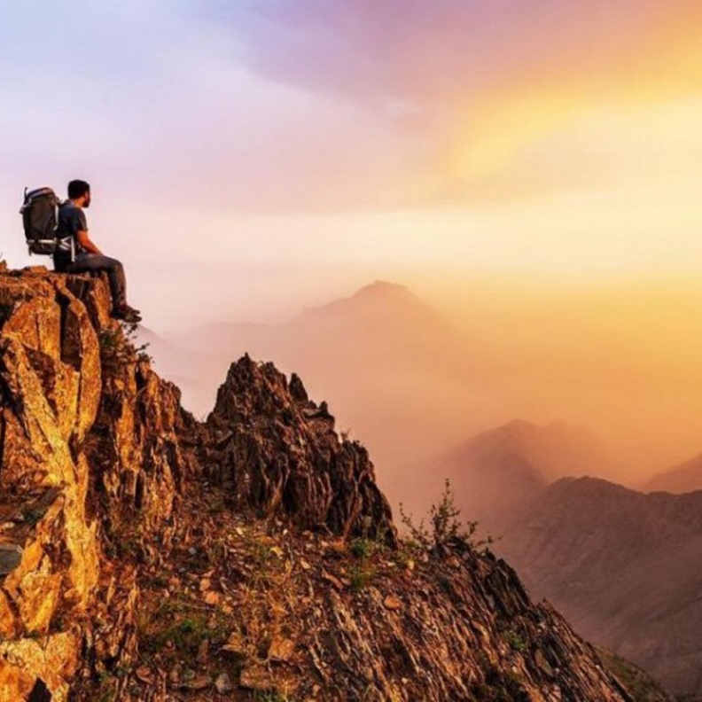 الهايكنج تجربة فريدة لعشاق المغامرة - المصدر وكالة الأنباء السعودية