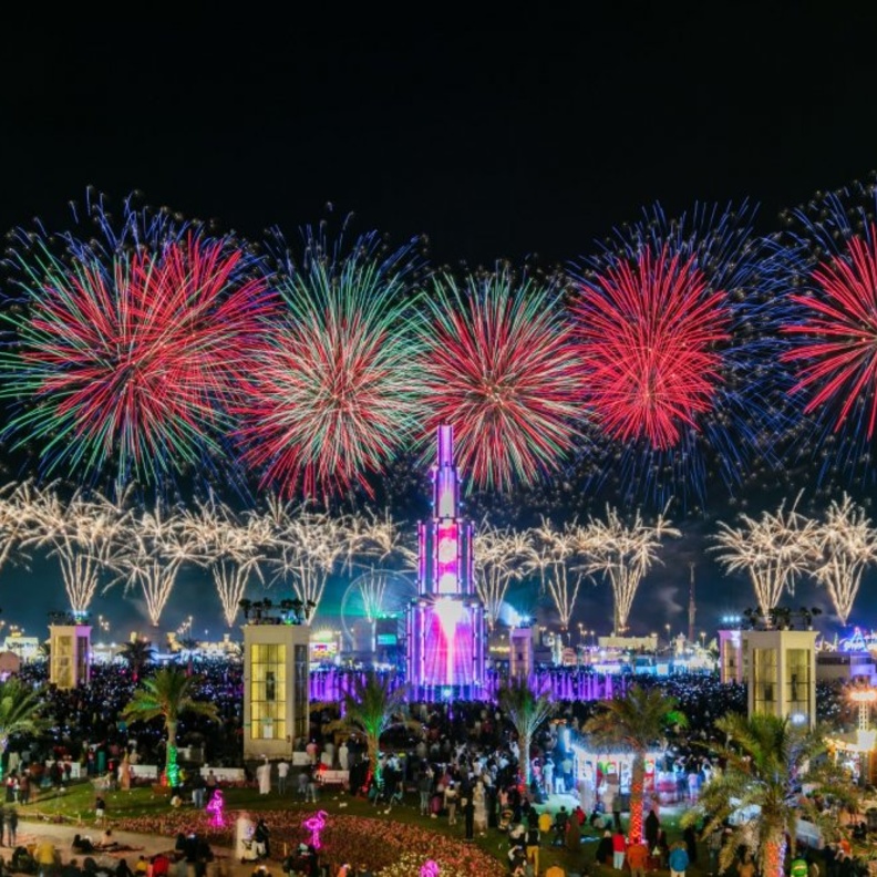 رقمين قياسيين عالميين لمهرجان الشيخ زايد  - المصدر وكالة أنباء الإمارات