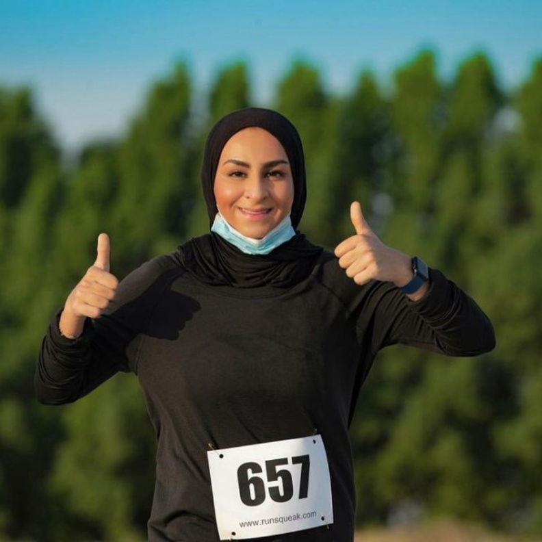 مدربة الرياضة الإماراتية عبير الخاجة