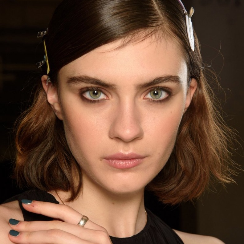  أجمل ألوان المناكير الباردة لهذا الموسم