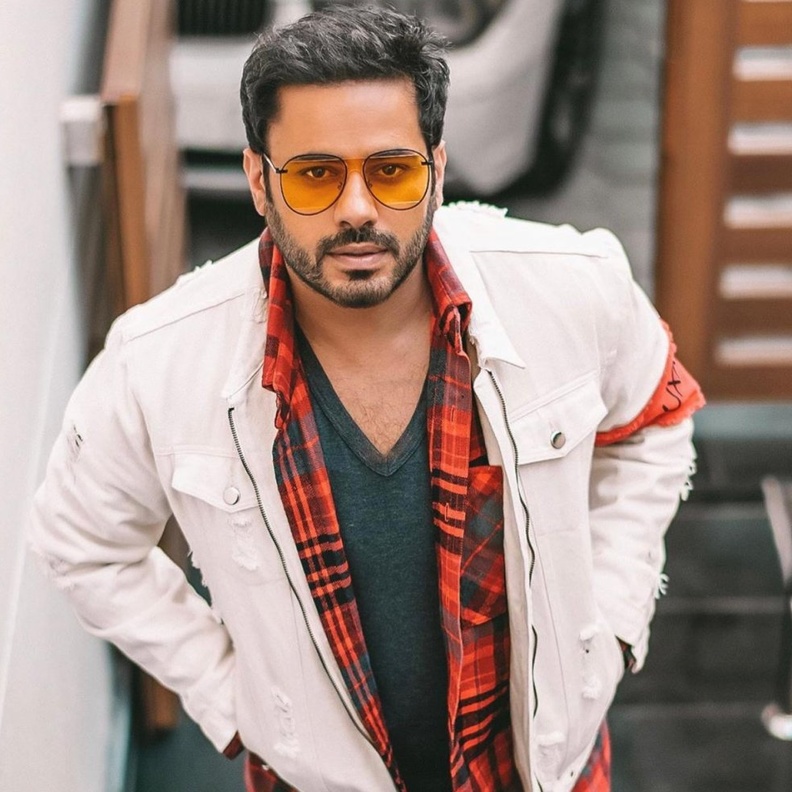 عبدالله بو شهري يرزق بمولود ذكر 2021