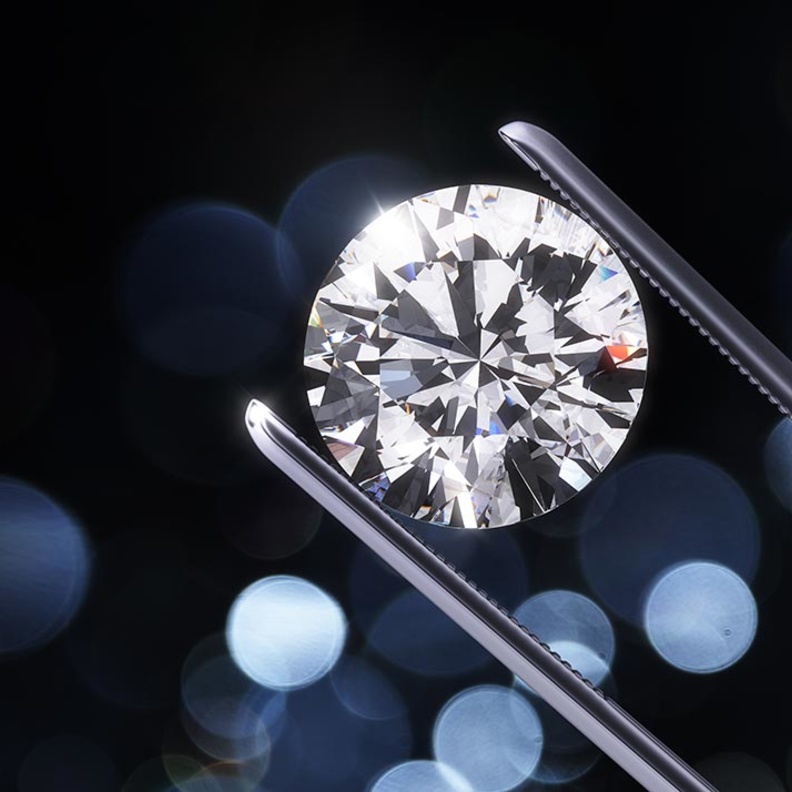 ‏10 حقائق قد لا تعرفها عن حجر الماس صديق المرأة