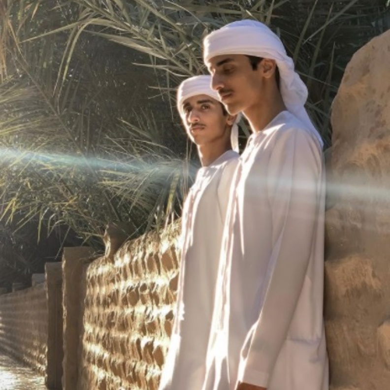 توينز هضبان يقدمان العديد من النصائح لعشاق السياحة بالإمارات