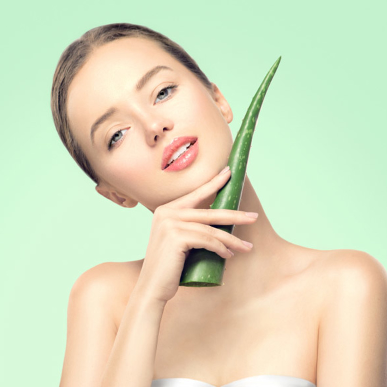 الألوة فيرا يساعد على علاج حب الشباب للبشرة الدهنية