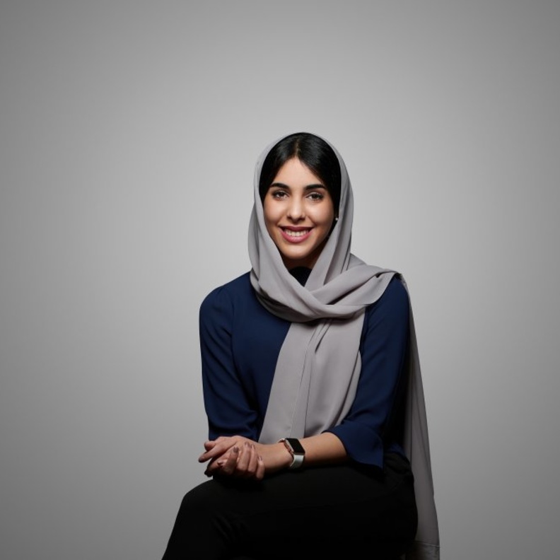 الباحثة السعودية أسرار دمدم لـ"هي": هناك فجوة كبيرة بين عالمَي البحث العلمي وريادة الأعمال