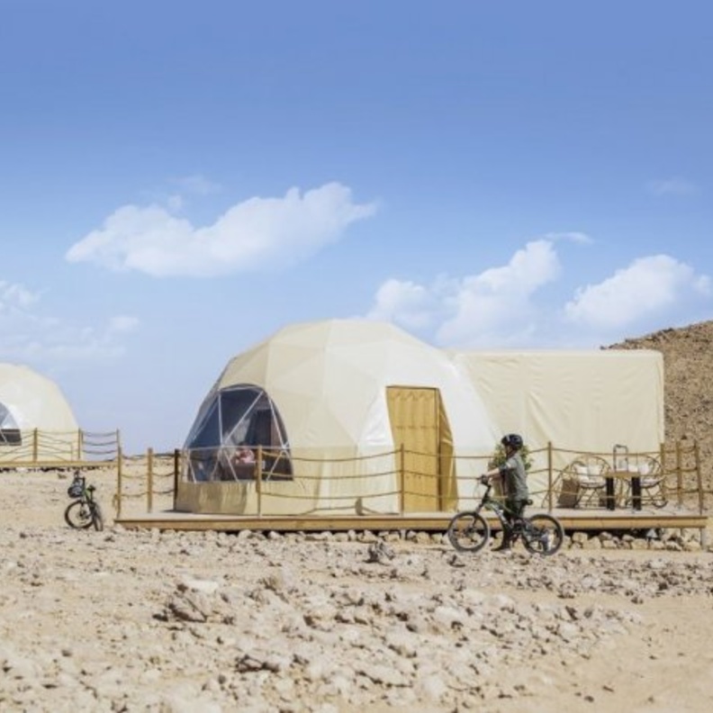 منتزه جبل حفيت الصحراوي وجهة سياحية مميزة بالإمارات - المصدر وكالة أنباء الإمارات 