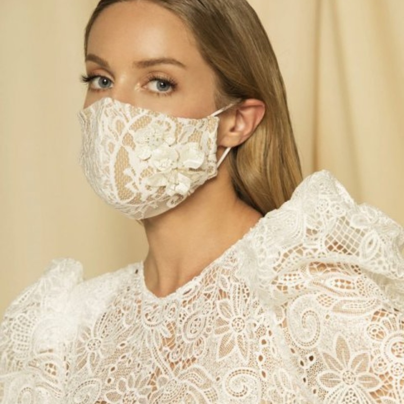  كمامات للعروس من david s bridal