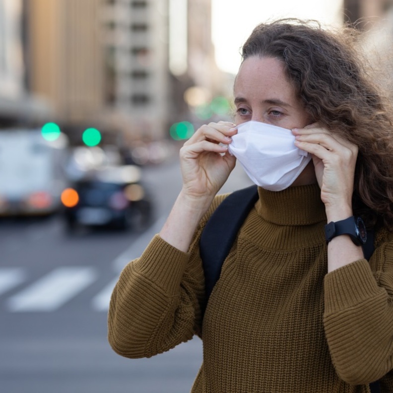  مناعة المتعافين من كوفيد-19 تبقى لاشهر بعد الاصابة