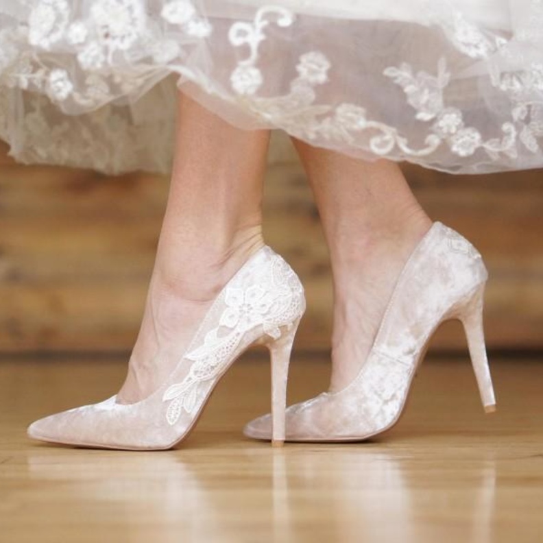 احدث موديلات أحذية للعروس 2021