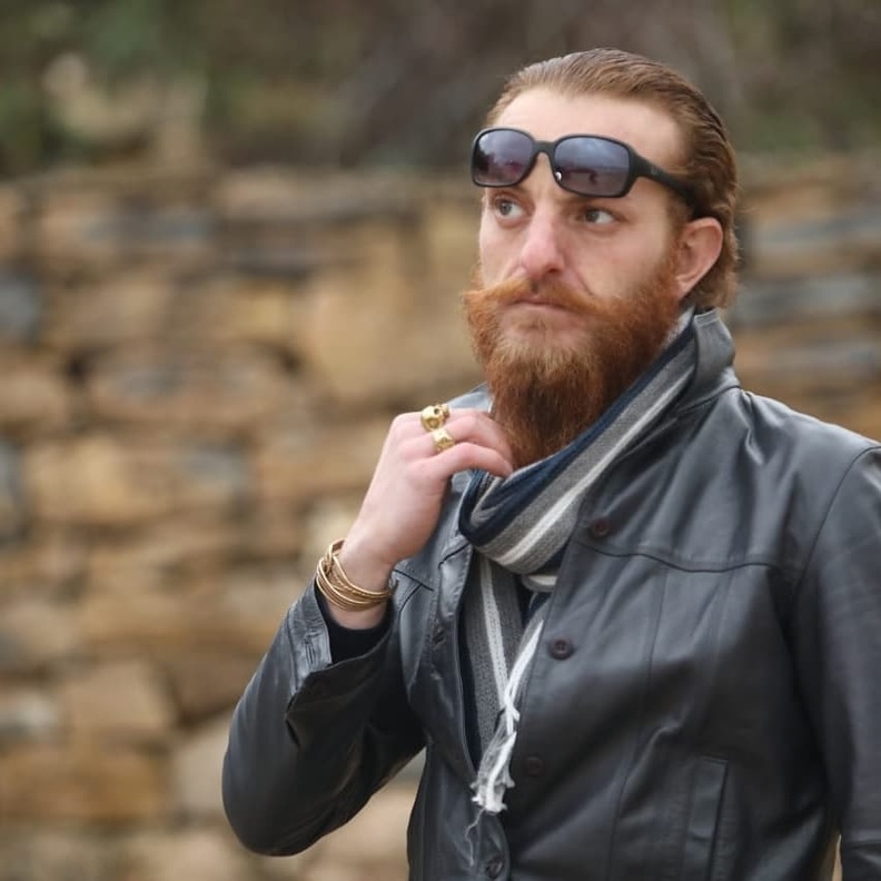 اويس مخللاتي 