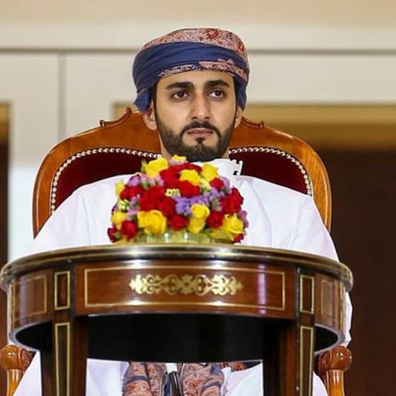 تنصيب الابن الأكبر لحاكم سلطنة عمان ولي عهد للبلاد