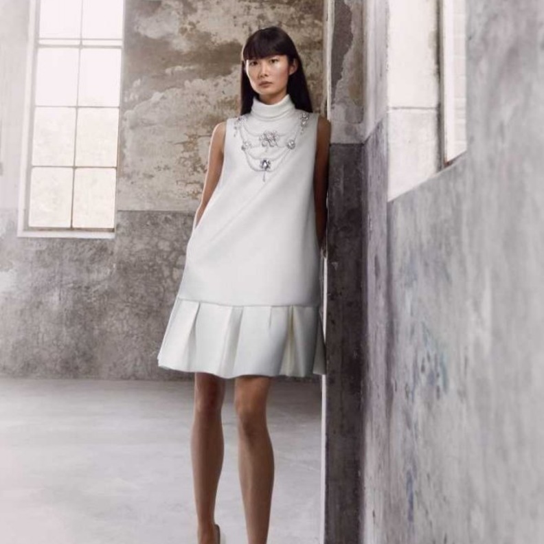 فساتين زفاف قصيرة من viktor & rolf