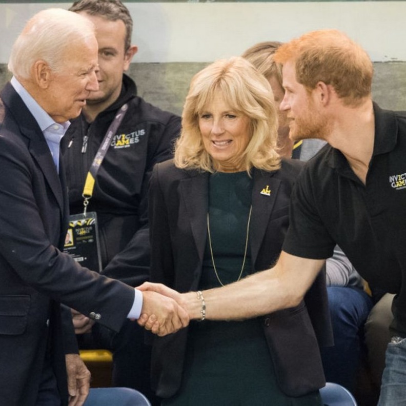 علاقة قوية تربط عائلة بايدن بعائلة ساسيكس