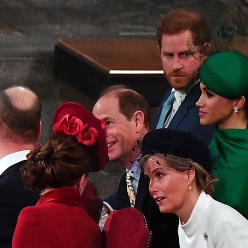  ملكة بريطانيا تقرر استبدال عائلة ساسيكس بعائلة وسكس