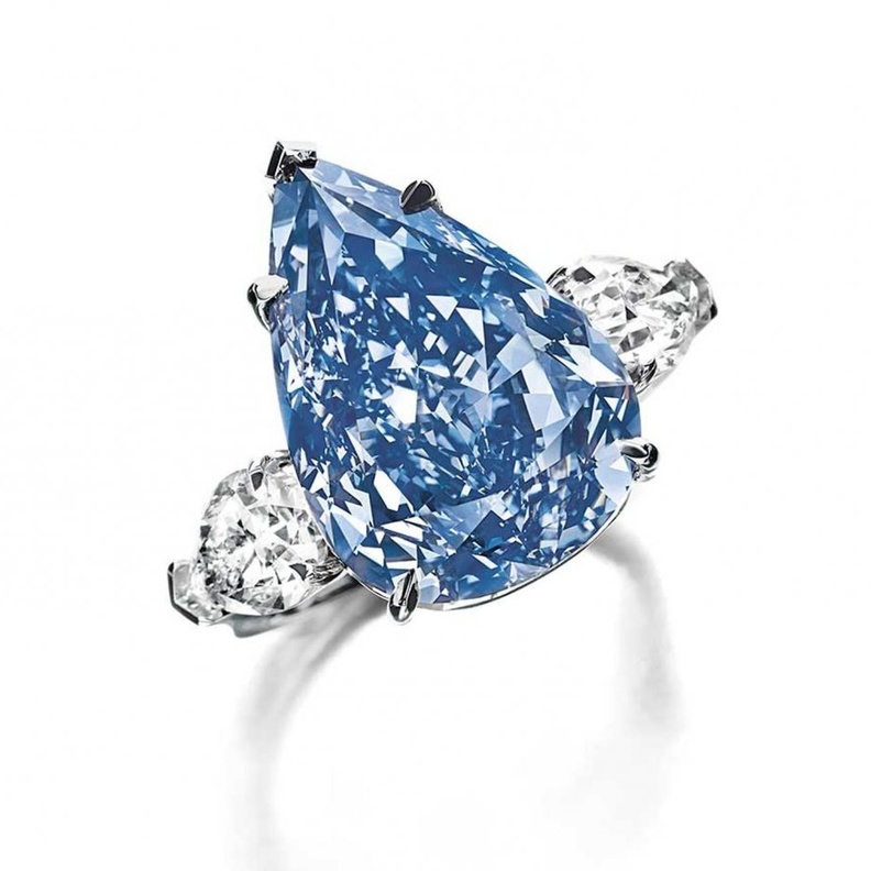 حجر The Winston Blue