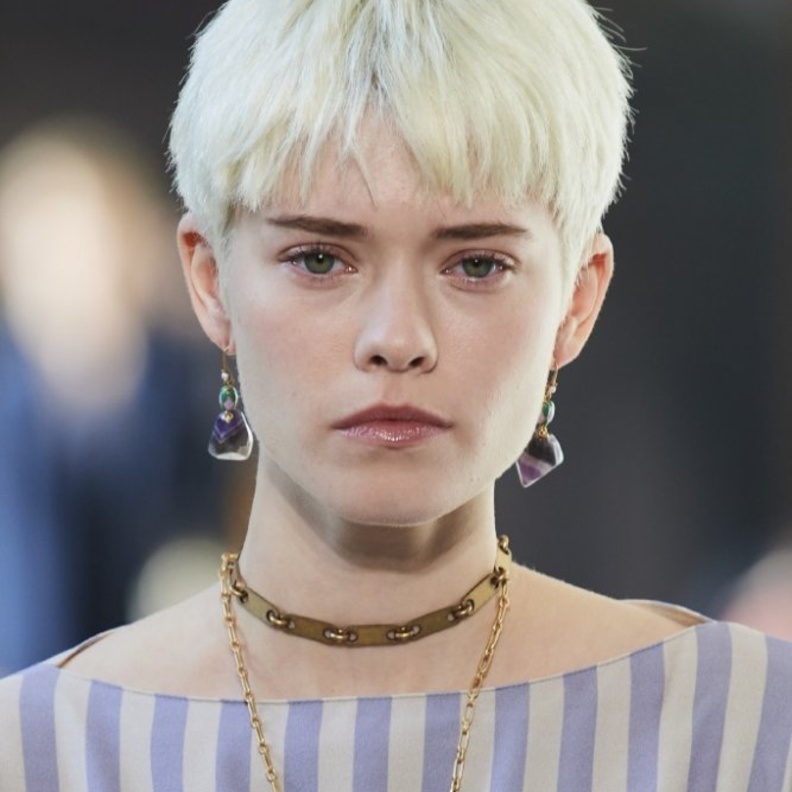 تسريحات شعر جريئة وذكورية من Ports 1961