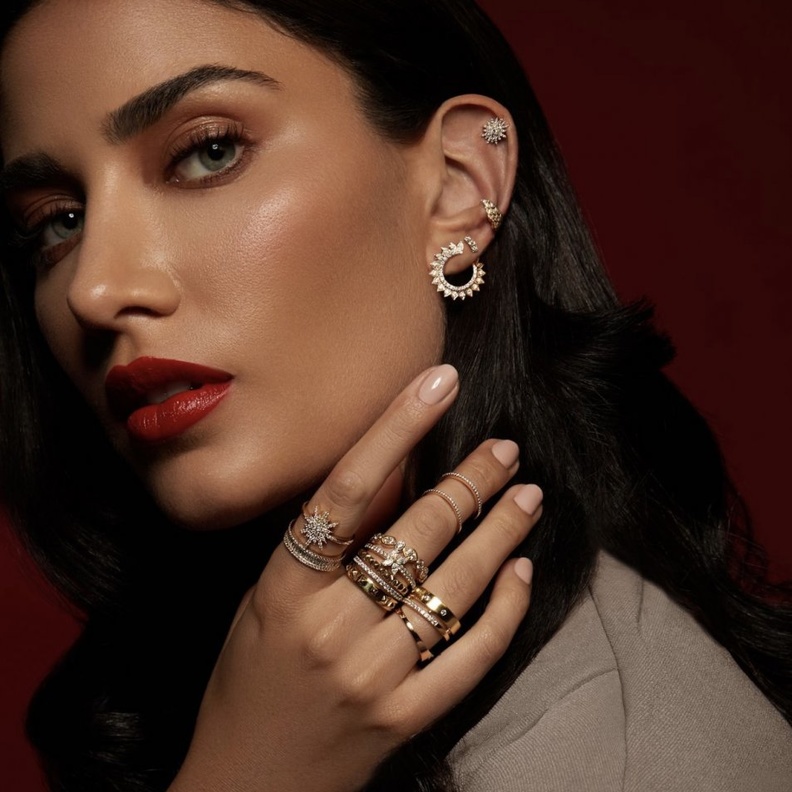 تنسيق الخواتم والاقراط مع Aquae Jewels