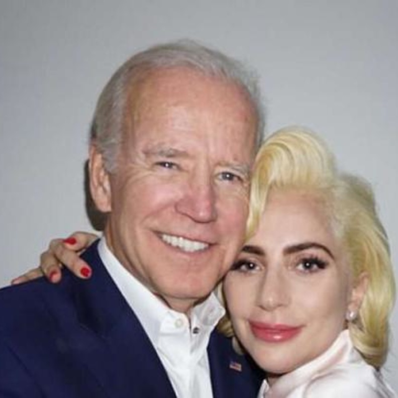 ليدي جاجا وجو بايدن 