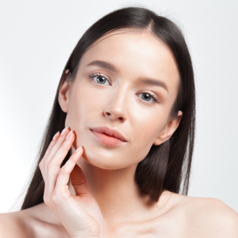 فوائد ماسك الزبادي والخيار لتقشير الوجه