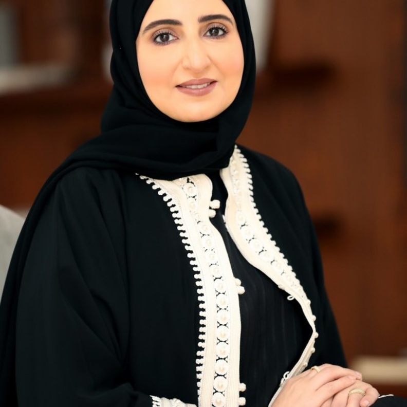 المصممة الإماراتية أمل مراد