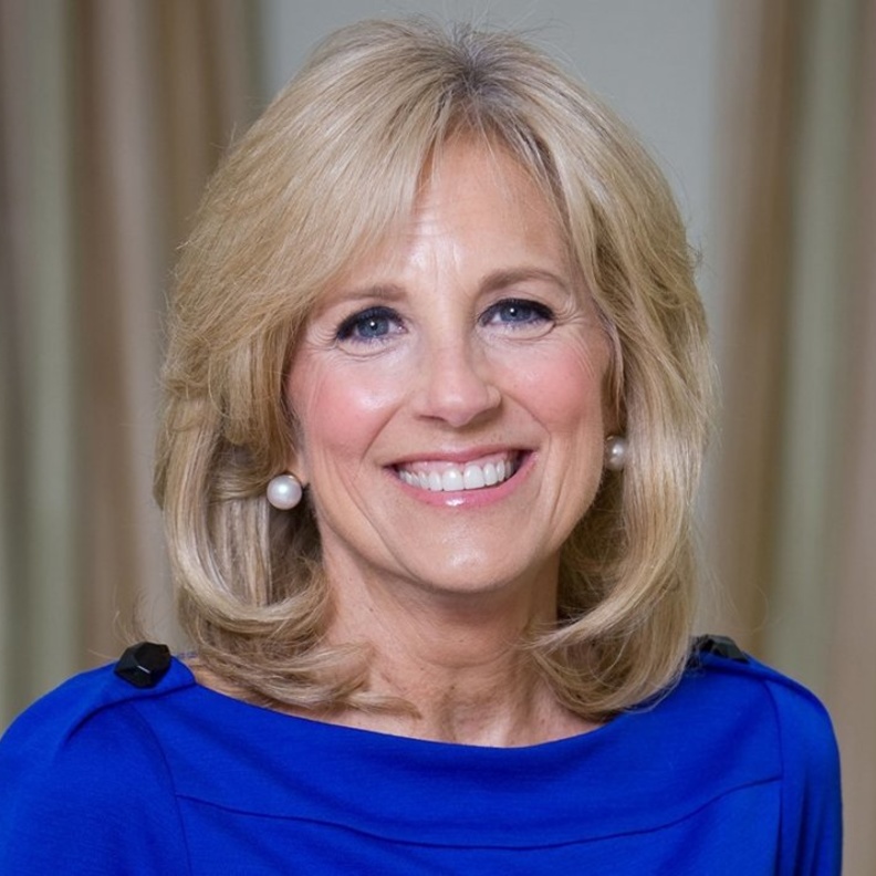 إطلالات جيل مفعمة بالرقي والأناقة