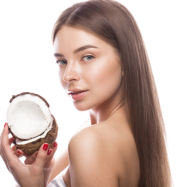  فوائد حليب جوز الهند لترطيب البشرة وطرق استخدامه
