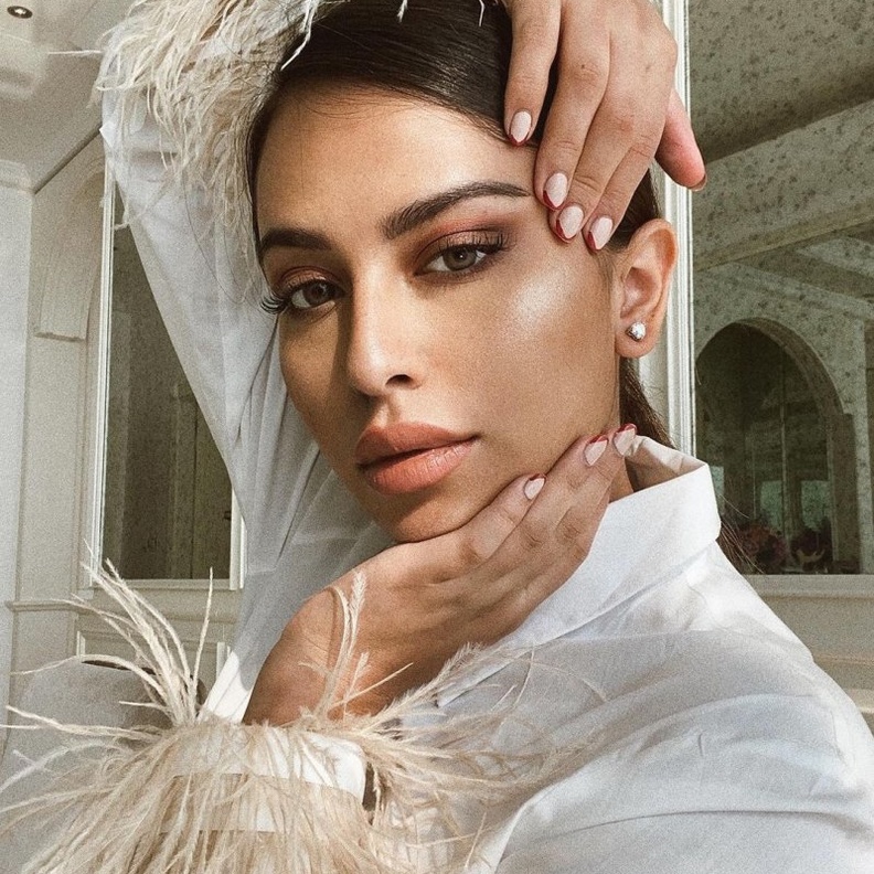 مكياج ترابي بأسلوب لما العقيل