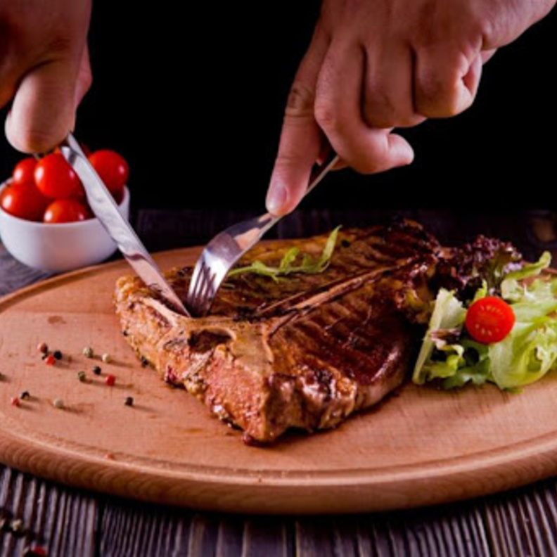 تأثير الافراط في تناول اللحوم عند التقدم بالسن