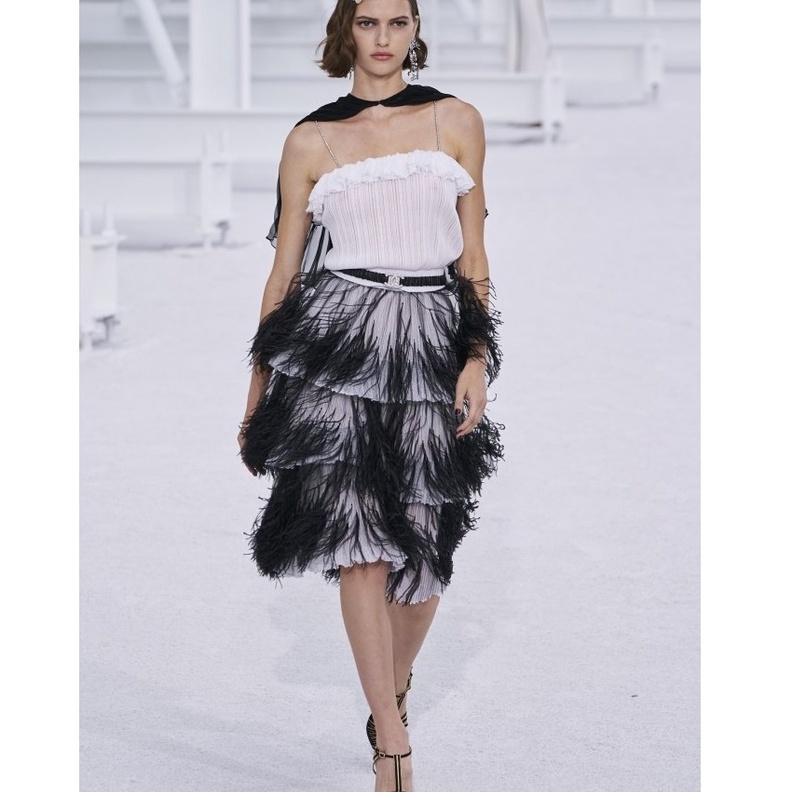 افكار تنسيق موضة الشراريب بأساليب جريئة من Chanel