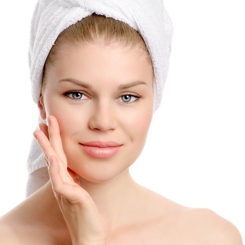  طرق طبيعية لجعل الخدين اكثر امتلاء