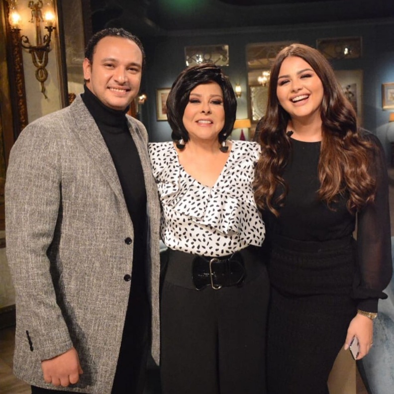 هنادي مهنا واحمد خالد صالح وإسعاد يونس