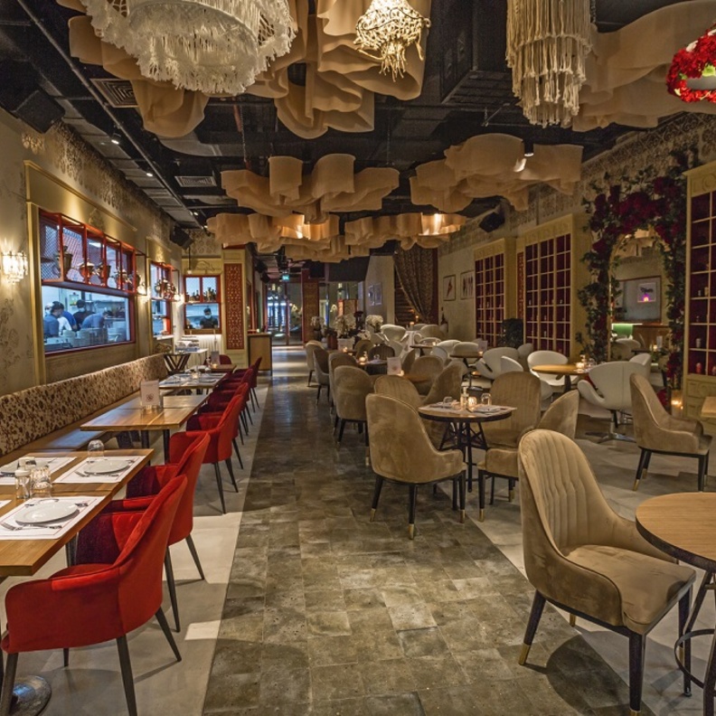 مزيج روسي – فرنسي مثالي في ماتروشكا دبي