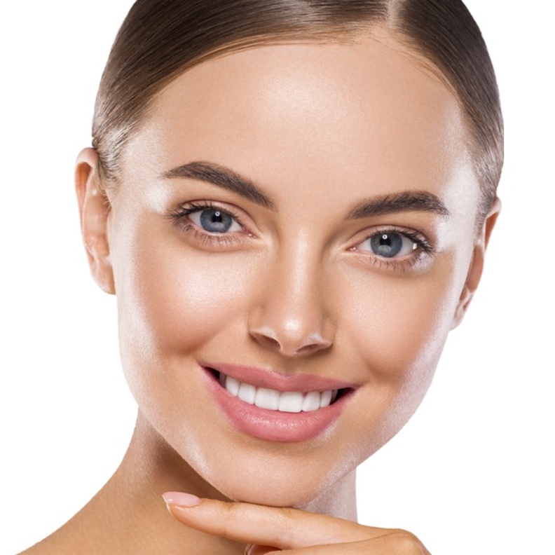 أبرز خلطات طبيعية لـ تبييض الأسنان تستخدمها المرأة الإماراتية