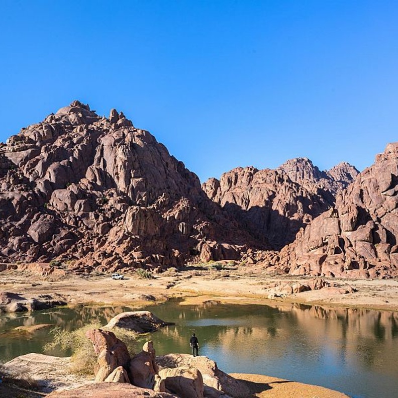 سلسلة جبال أجا وسلمى وجهة مثالية لعشاق المغامرة والتخييم - المصدر وكالة الأنباء السعودية