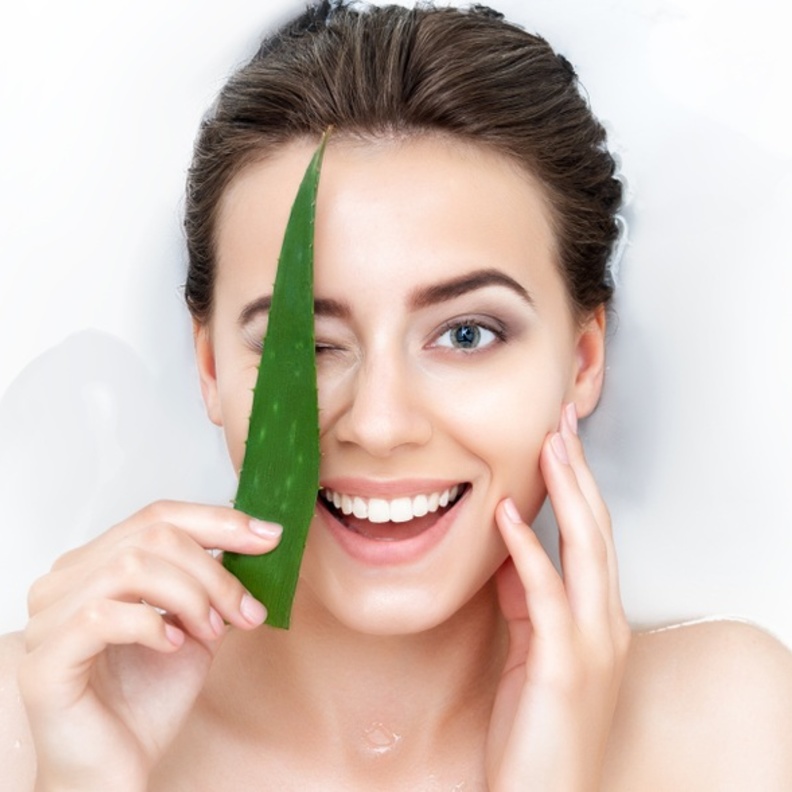  ماسكات الألوفيرا  للبشرة