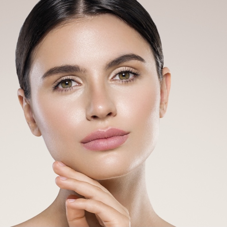 عملية توريد الشفايف بالليزر تمنحك شفاه ناعمة ووردية