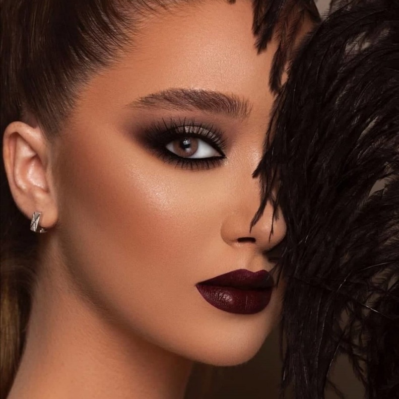  ماكياج العروس بألوان قوية من سامي يوسف