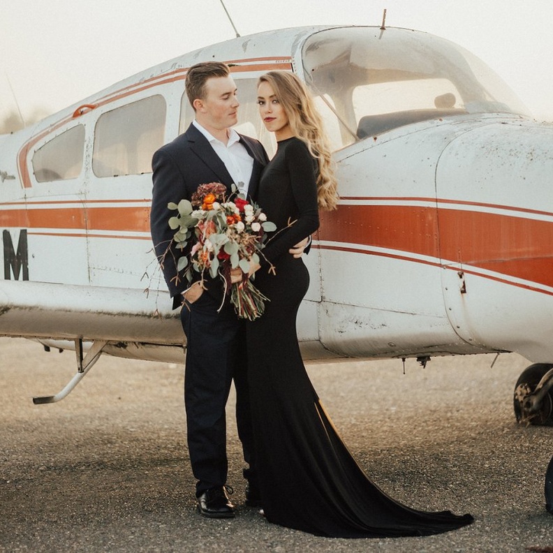  حماة اجبرت العروس على ارتداء فستان زفاف اسود