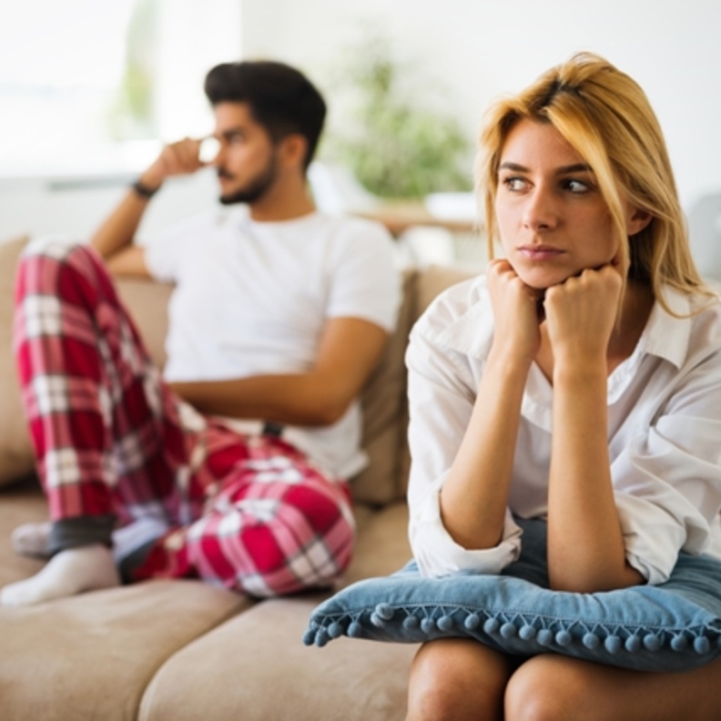 لماذا يبتعد الرجل عن زوجته