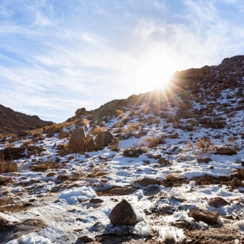 الكشتات لا تحلو إلا فوق جبل اللوز- المصدر وكالة الانباء السعودية 