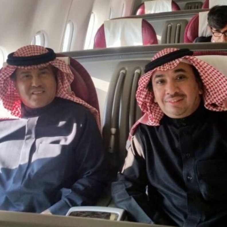 صالح الشادي حظي بشرف لقاء خادم الحرمين الشريفين الملك سلمان بن عبدالعزيز حفظه الله - المصدر صفحة الشاعر