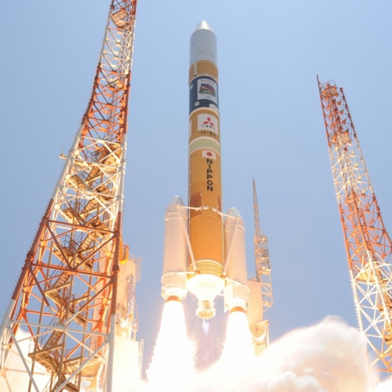 أبناء الإمارات يصنعون التاريخ