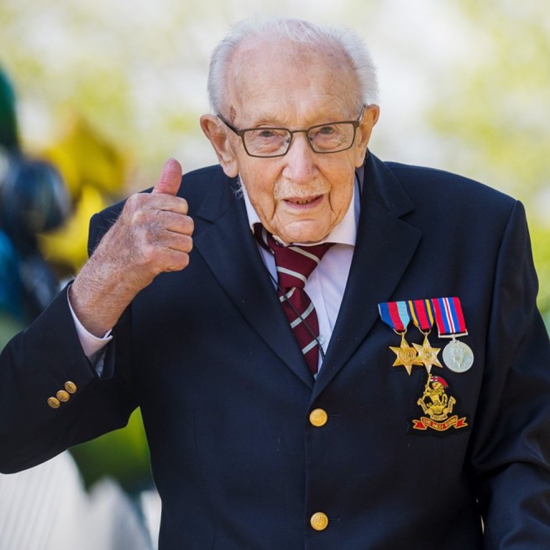  توم مور استحوذ على اهتمام الناس