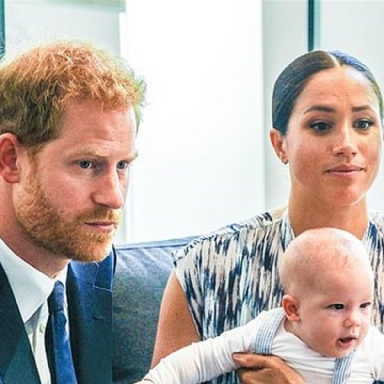 قصر باكنغهام يكذب ميغان ماركل بشأن حذف اسمها من شهادة ميلاد آرشي