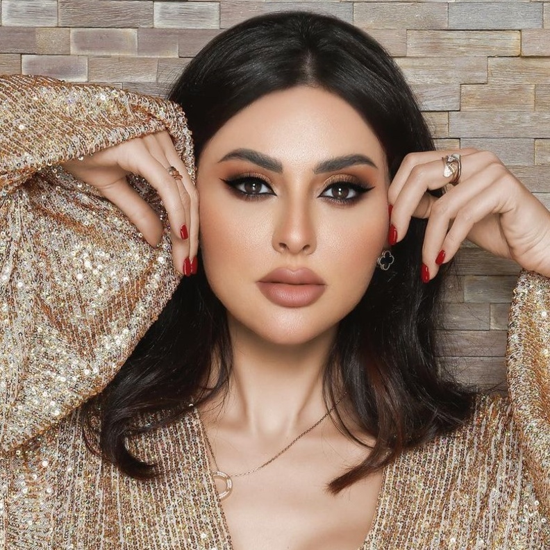 احدث رسمات مكياج خليجي مستوحى من مريم حسين