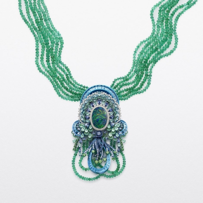  عقد من شوبارد Chopard