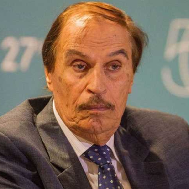 عزت العلايلي