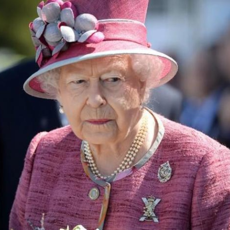 في ذكرى وفاة والدها.. تقليد قديم ستكسره إليزابيث الثانية ملكة بريطانيا هذا العام