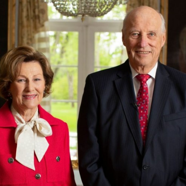 ملك وملكة النرويج تلقيا لقاح كورونا